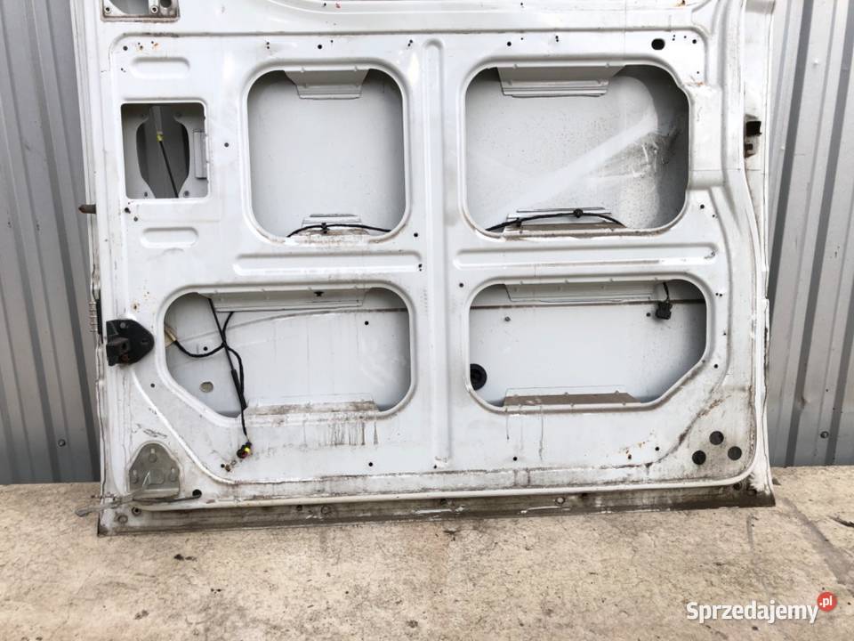 DRZWI PRAWE BOCZNE PRZESUWNE IVECO DAILY VI Bus Drzwi