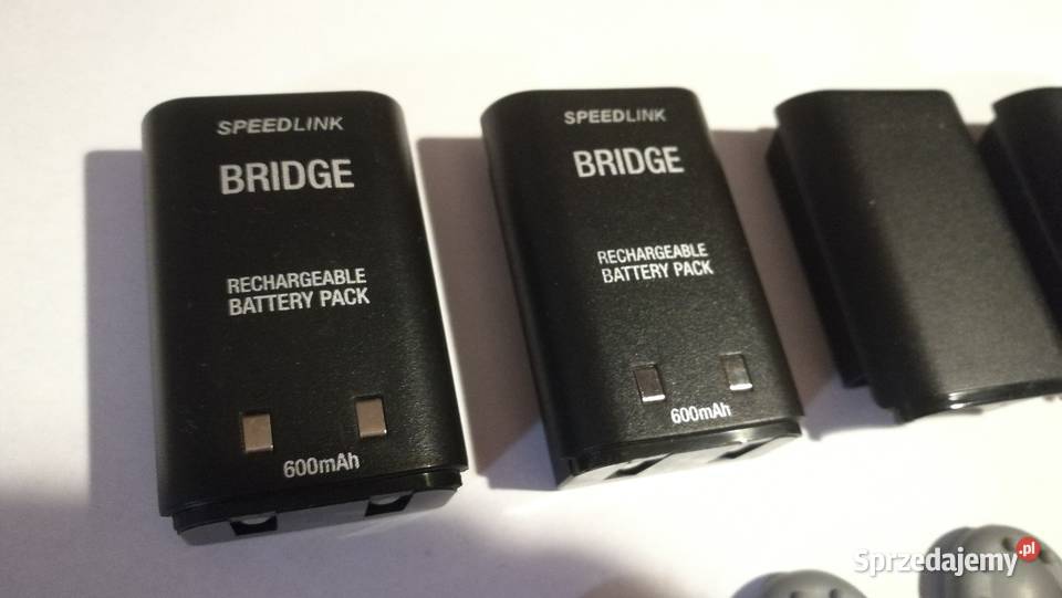 2x Pad Xbox 360 ładowarka aku 2x odbiornik PC sprzedam