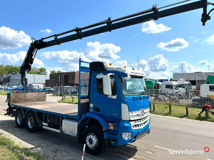 Budowlany 6x4 platforma z dzwigiem Merveded Warszawa