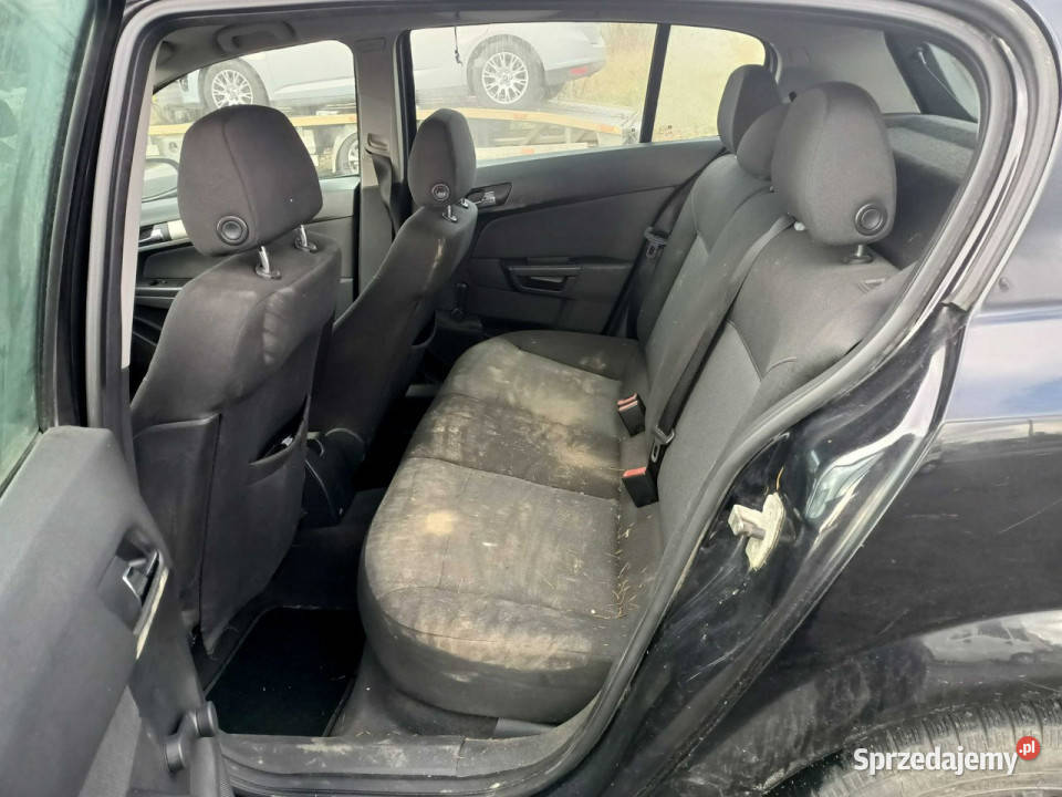 Opel Astra Opel Astra 17CDTI 110 07r H 20042014 351089km Tarnów