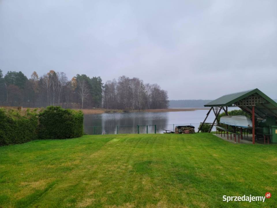 Dom na sprzedaż z własna linią brzegowaą Nieruchomości Serwy