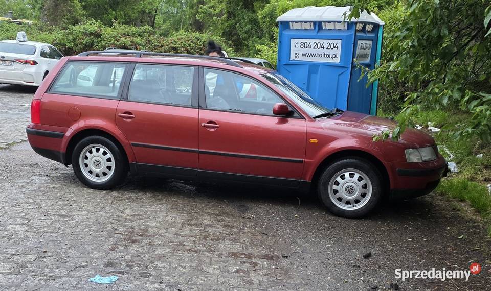 Volkswagen Passat B5 16 benzyna hak Chorzów sprzedam