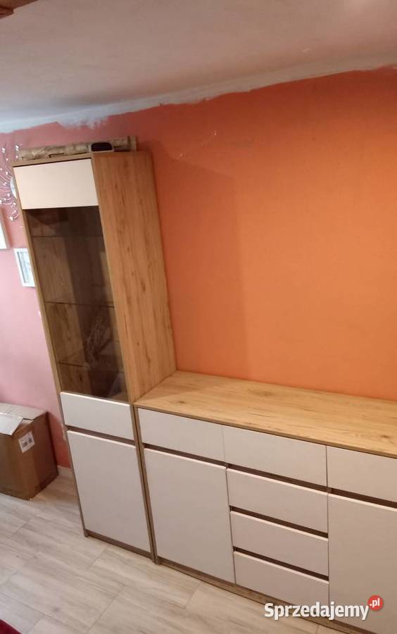 Sprzedam Komode z Witryną Komplet Kolor Biały kujawsko-pomorskie Golub-Dobrzyń sprzedam