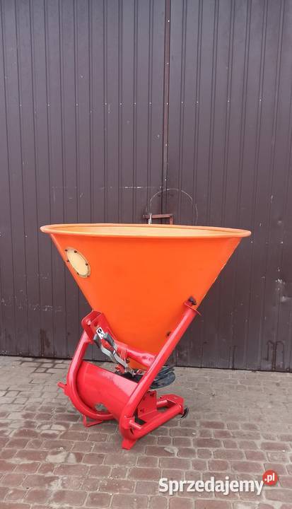 Rozsiewacz do nawozów lejek 350l 300l Przeworsk
