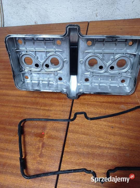 Pokrywa zaworowa Kawasaki ZZR 600 łódzkie Łubno