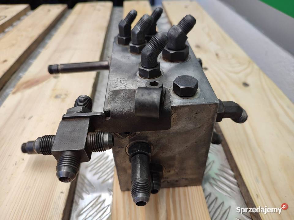 Blok hydrauliczny Massey Ferguson 9407 7210001 wielkopolskie Wilkowo sprzedam