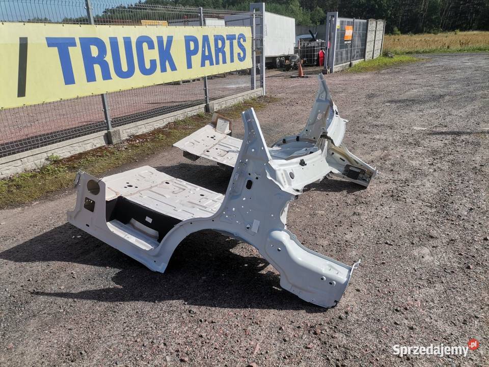 IVECO DAILY ĆWIARTKA PODŁUŻNICA PRZÓD Bieleń