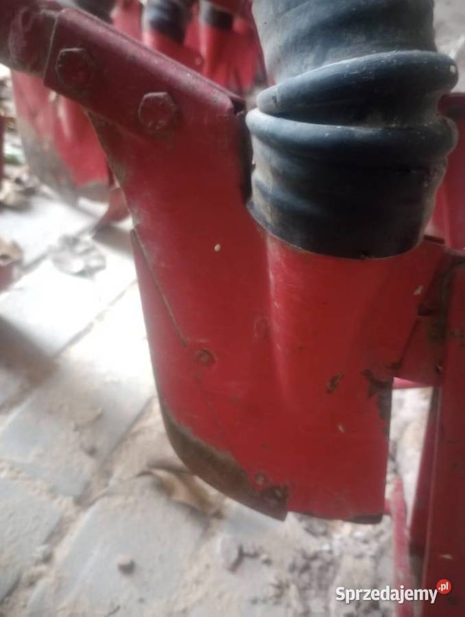 Siewnik zbożowy isaria typ 6050 25 m Siewniki i sadzarki Huta Nowa