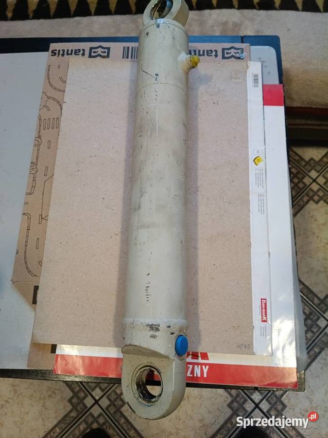 Siłownik pomocniczy podnosnika C385 Płock sprzedam