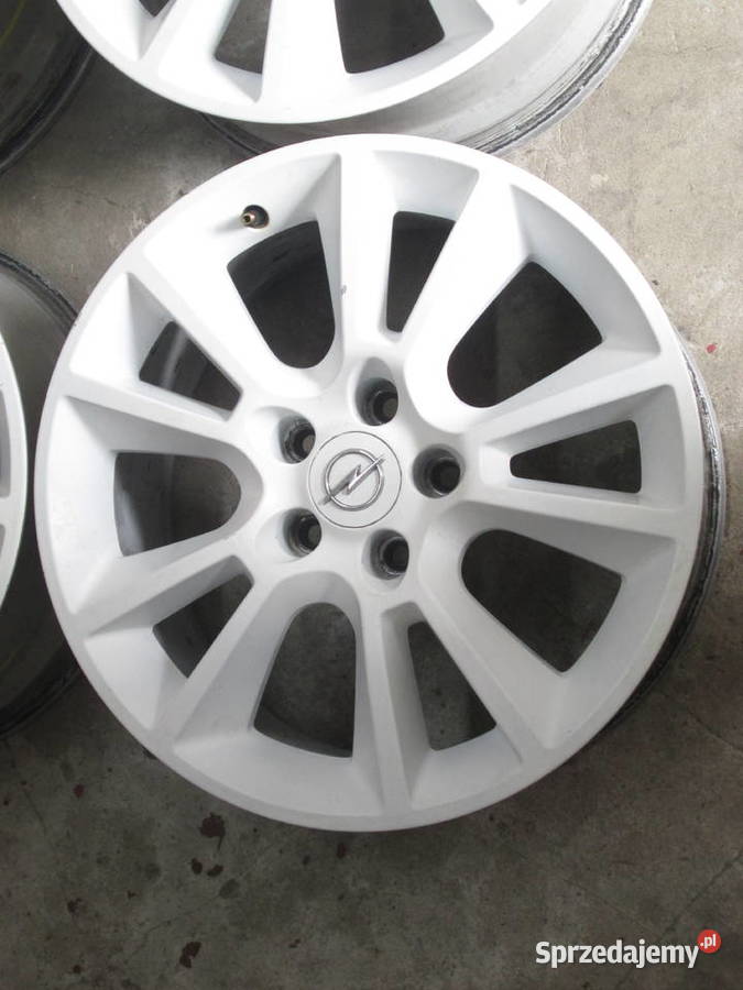 Felgi aluminiowe 5x110x17 Opel białe Tomaszów Lubelski