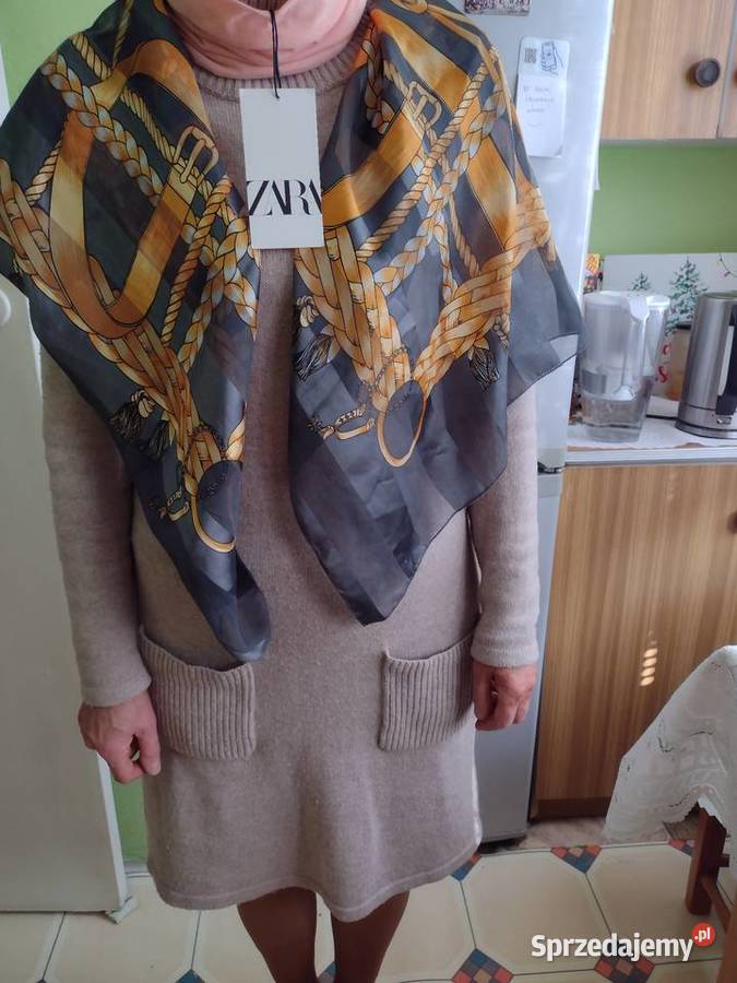 ZARADuża ekskluzywna apaszka biznesowa z Kraków