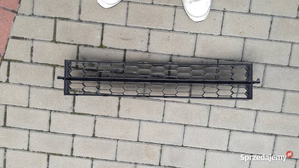 SKODA OCTAVIA 3 ŚRODKOWA KRATKA PRZÓD 5E0 853 Turek sprzedam