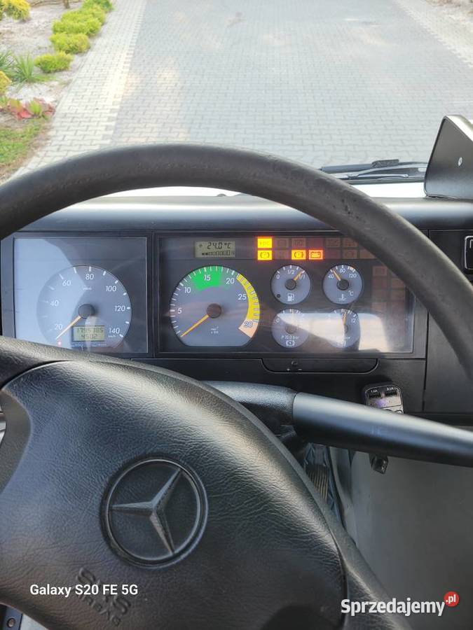 AUTO LAWETA MERCEDES VARIO 816 35DMC POMOC świętokrzyskie Solec-Zdrój