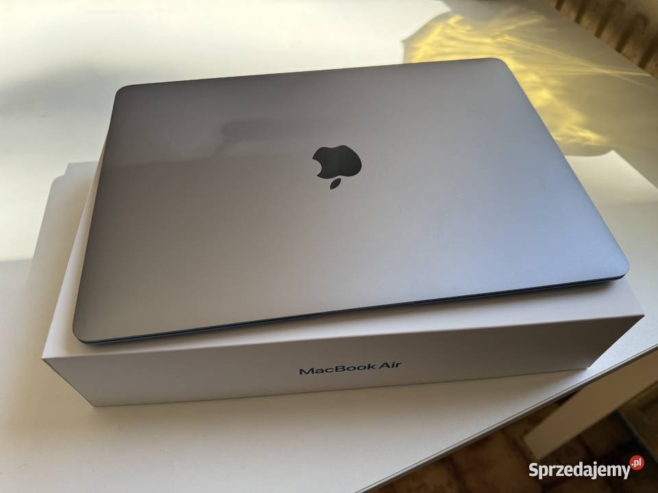 Macbook Air M1 idealny stan sprzedam nowości w Apple Konstantynów Łódzki