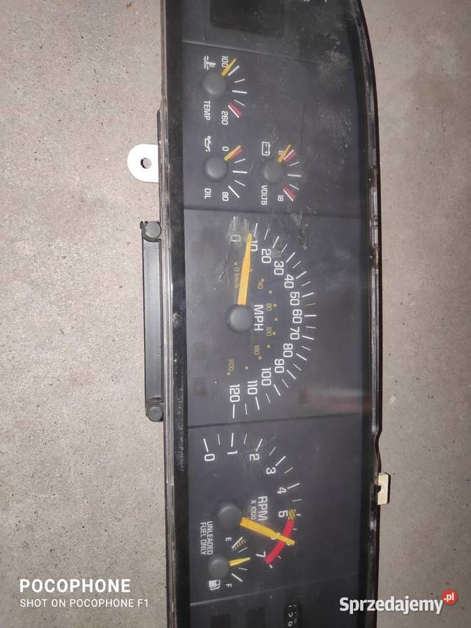 Pontiac Bonneville sse 38 v6 unikat Rok produkcji 1990