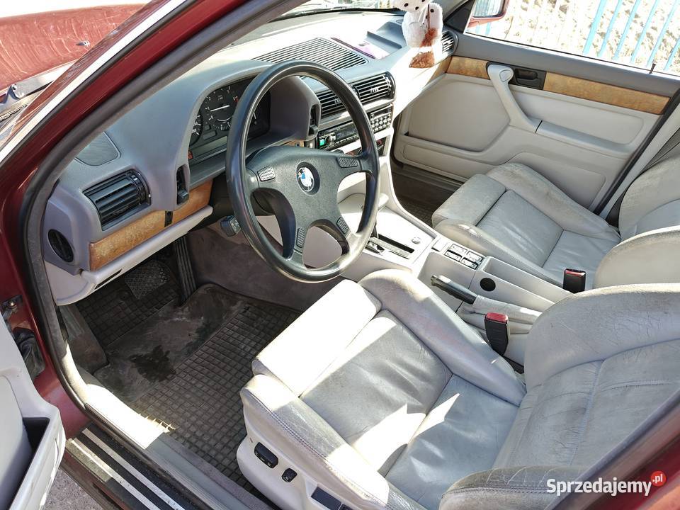 BMW seria 7 E32 Piękny stan Brusy sprzedam