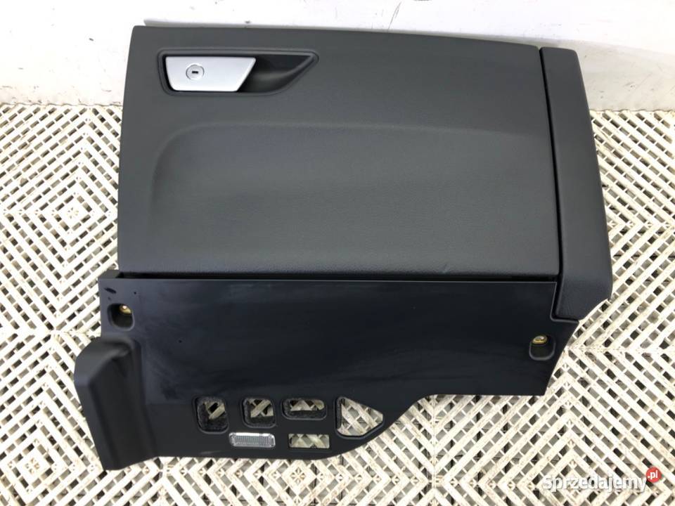 SCHOWEK PASAŻERA AUDI A8 D5 SedanLimuzyna