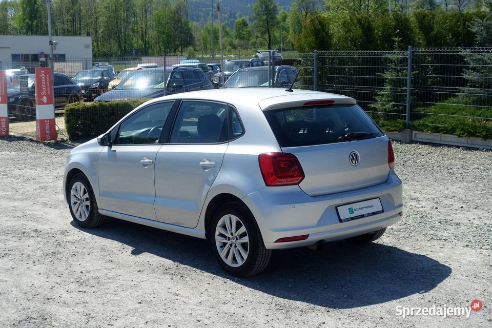 VW Polo 12TSI 90 LIFT Klima Zero korozji Nowy czujnik zmierzchu Polo sprzedam