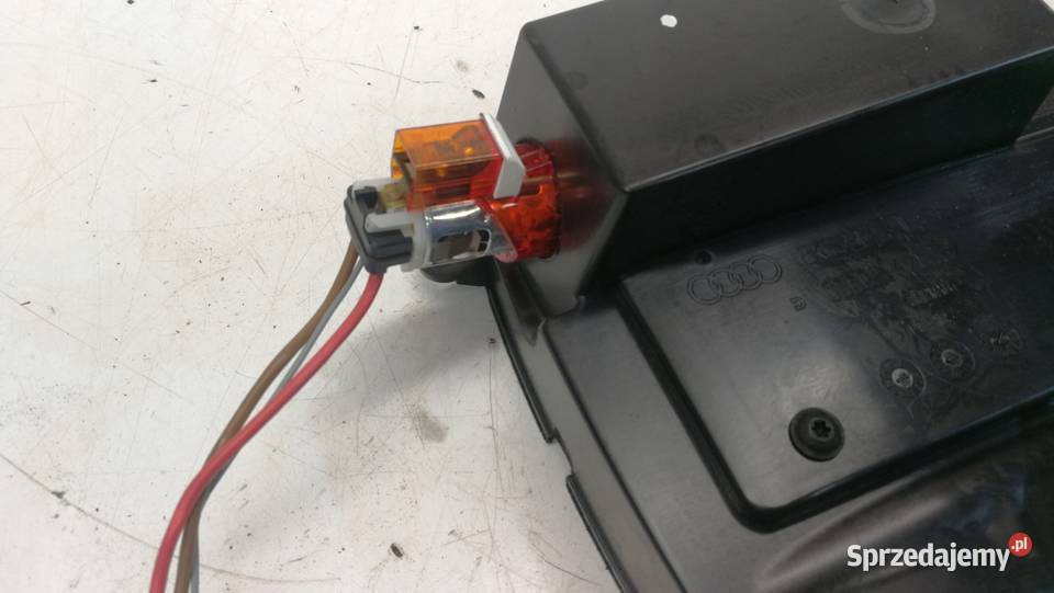 SCHOWEK ZAPALNICZKA TELEFON AUDI A4 A5 Przystajń sprzedam