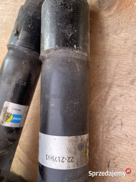 Amortyzatory przód sprężyny komplet Stalowa Wola sprzedam