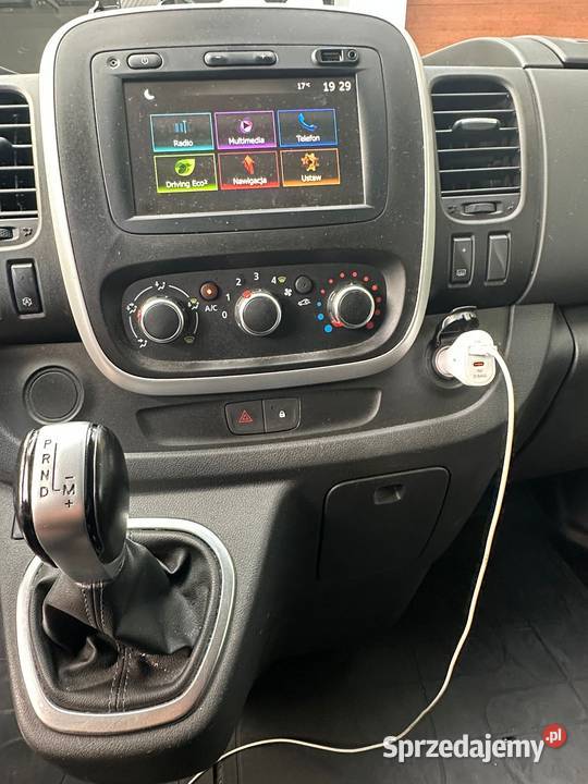 Renault Trafic 2020 diesel automat 8 miejsc automatyczna