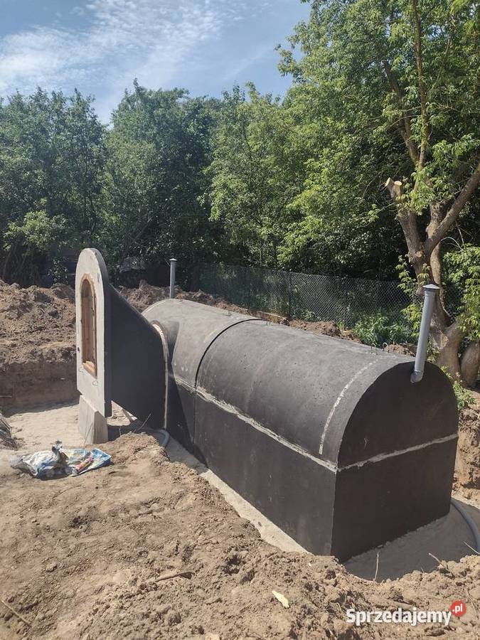 Piwniczka ogrodowa Czarna Białostocka