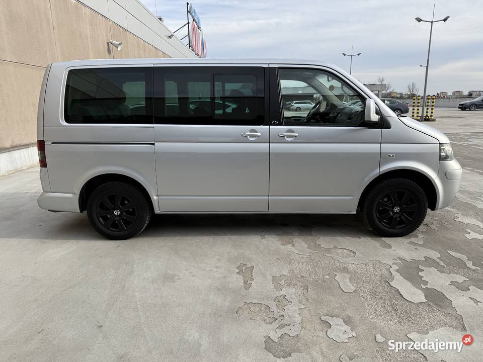 VW T5 4motion 25tdi salon Rok produkcji 2009