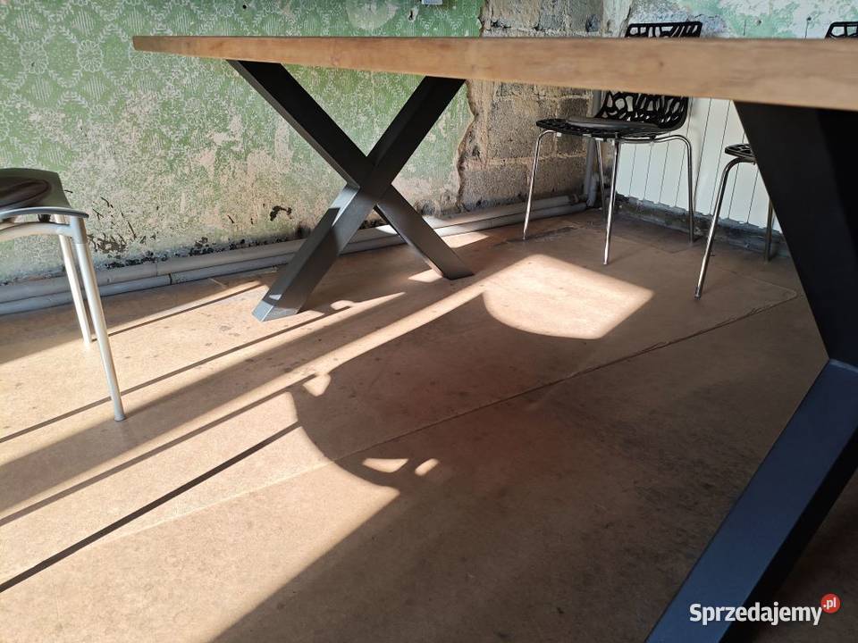 Stół 220x110 z orzecha amerykańskigo olejowany łódzkie Dobroń