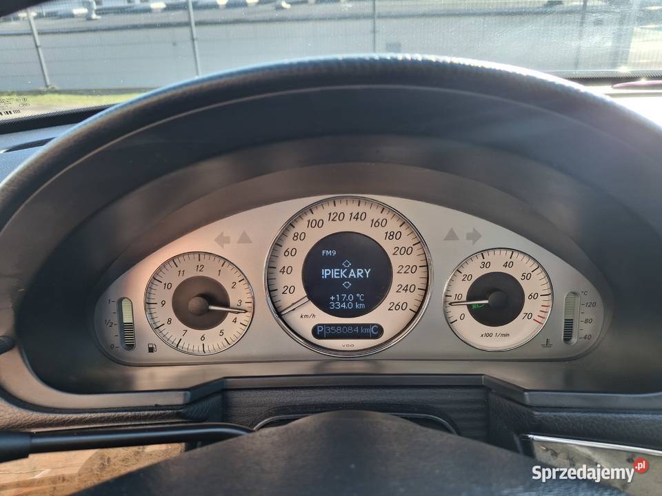 MercedesBenz e200 W211 z LPG Eklasa Wersja Zarejestrowany w Polsce Bytom sprzedam