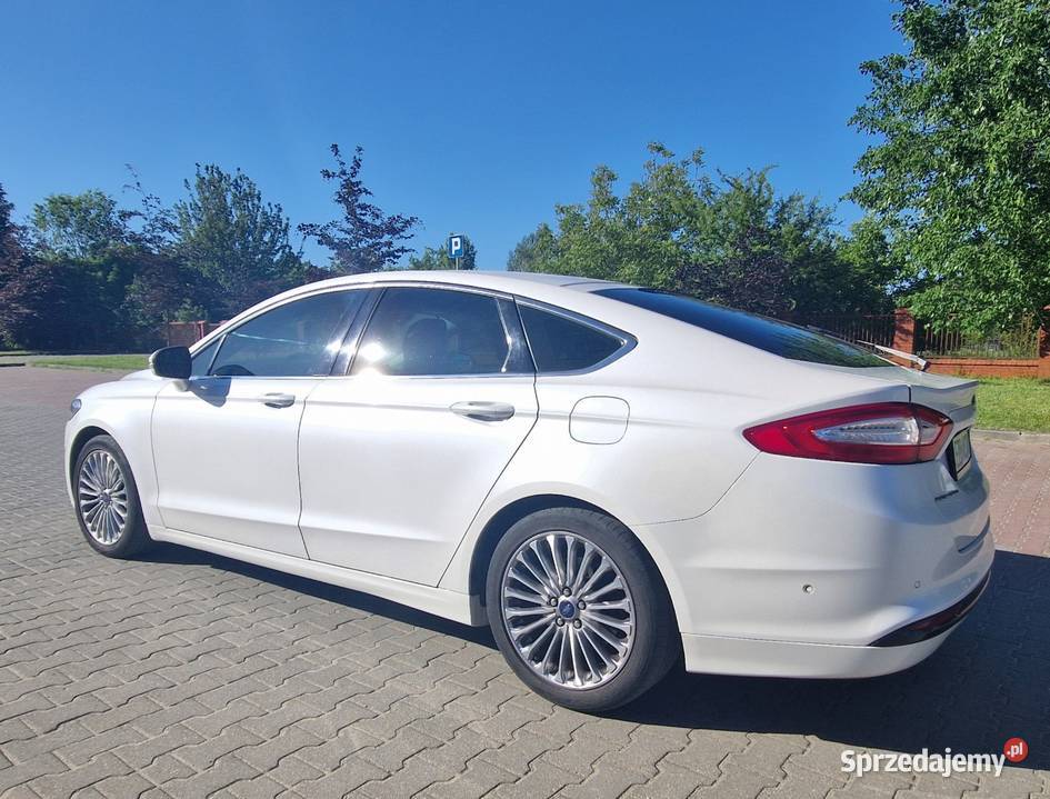 Ford Mondeo MK5 15 Salon Polska biala perła Full Zduńska Wola