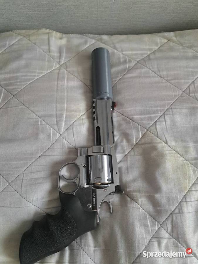 DAN WESSON 715 4 Katowice sprzedam