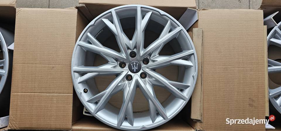 FELGI MASERATI 2x 85x20 2x 105x20 20 stan sprzedam