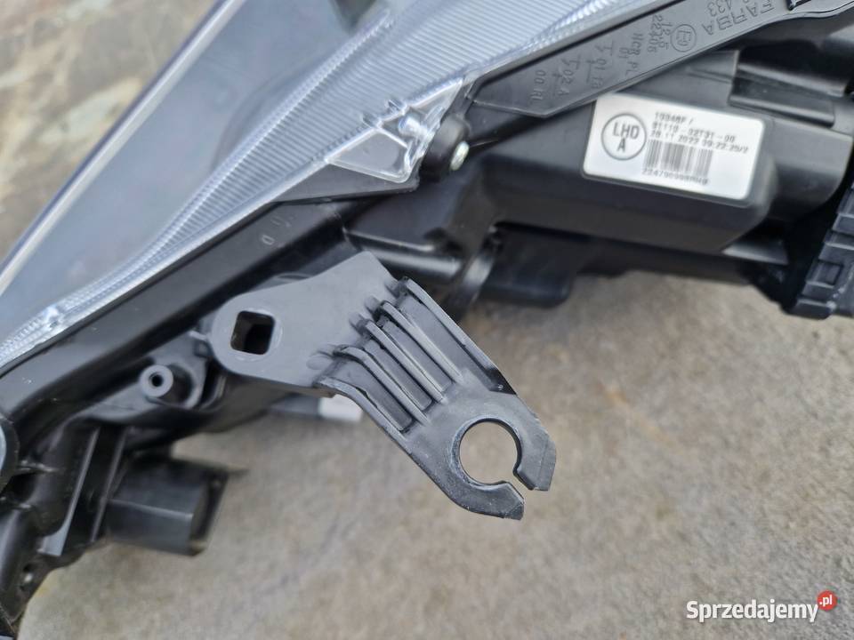 Toyota Corolla E21 sedan reflektor ORG EU osobowe Mielec