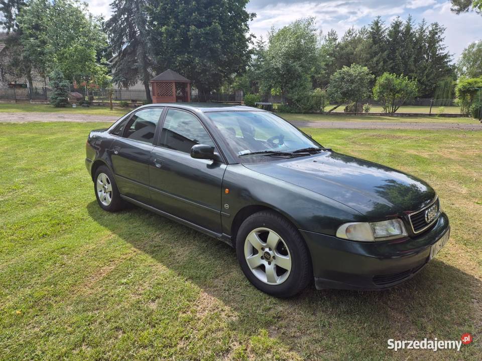 Audi a 4 b5 26 V6 1995r 150 A4
