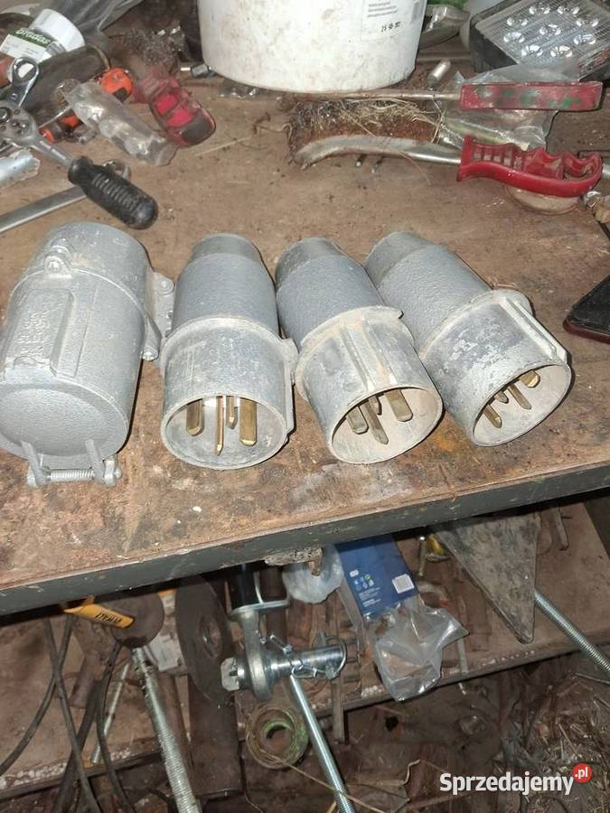 Sprzedam gniazda i wtyki na płaski bolce 32A Gniazda świętokrzyskie Pacanów