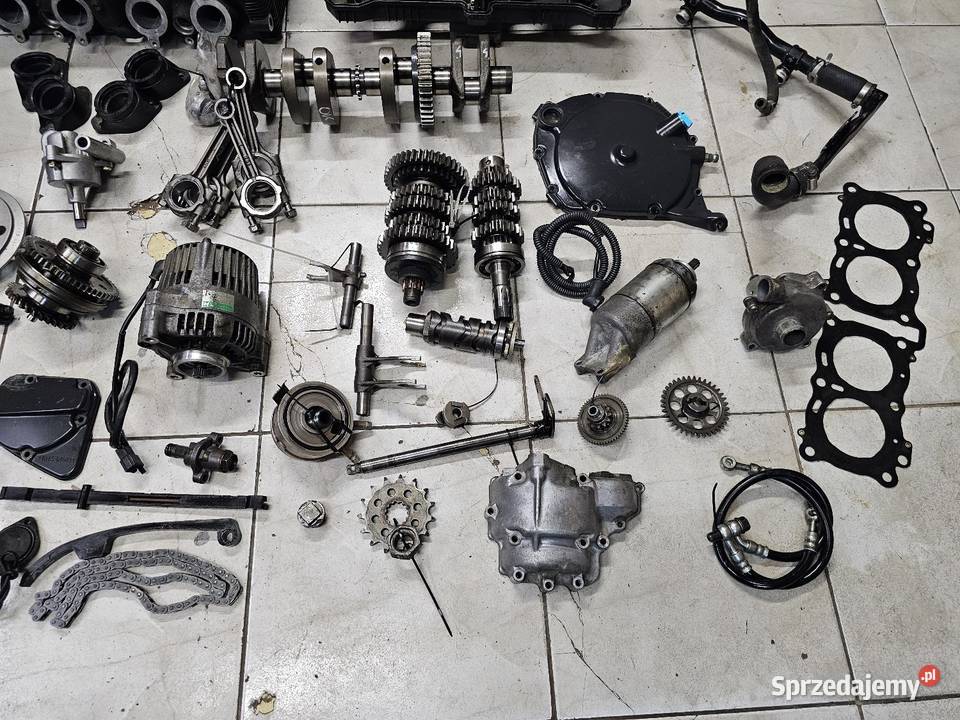 Suzuki GSXR 750 silnik części gsxr750 wał Jelenia Góra