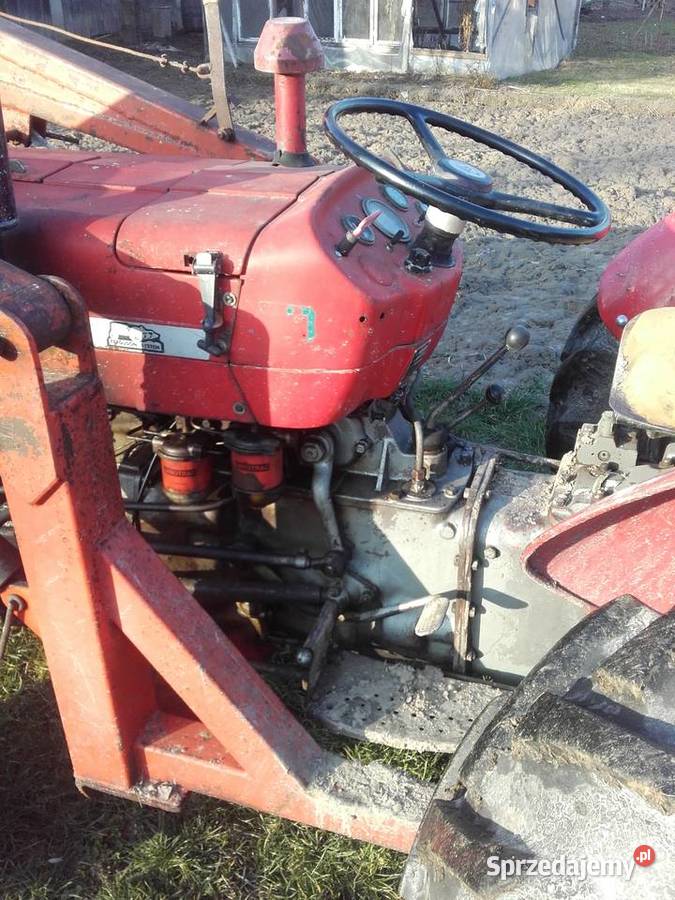 Massey ferguson z turem Klimusin