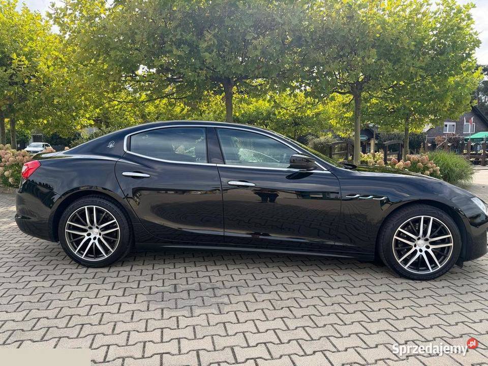 Maserati Ghibli GranSport30 benzyna 350 2018r Rok produkcji 2018