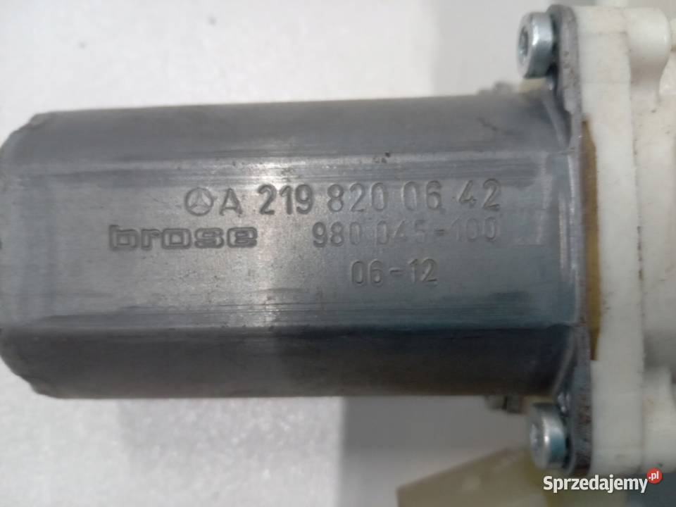 SILNICZEK SZYBY PRAWY LEWY TYŁ MERCEDES CLS W219 wielkopolskie Nowy Tomyśl