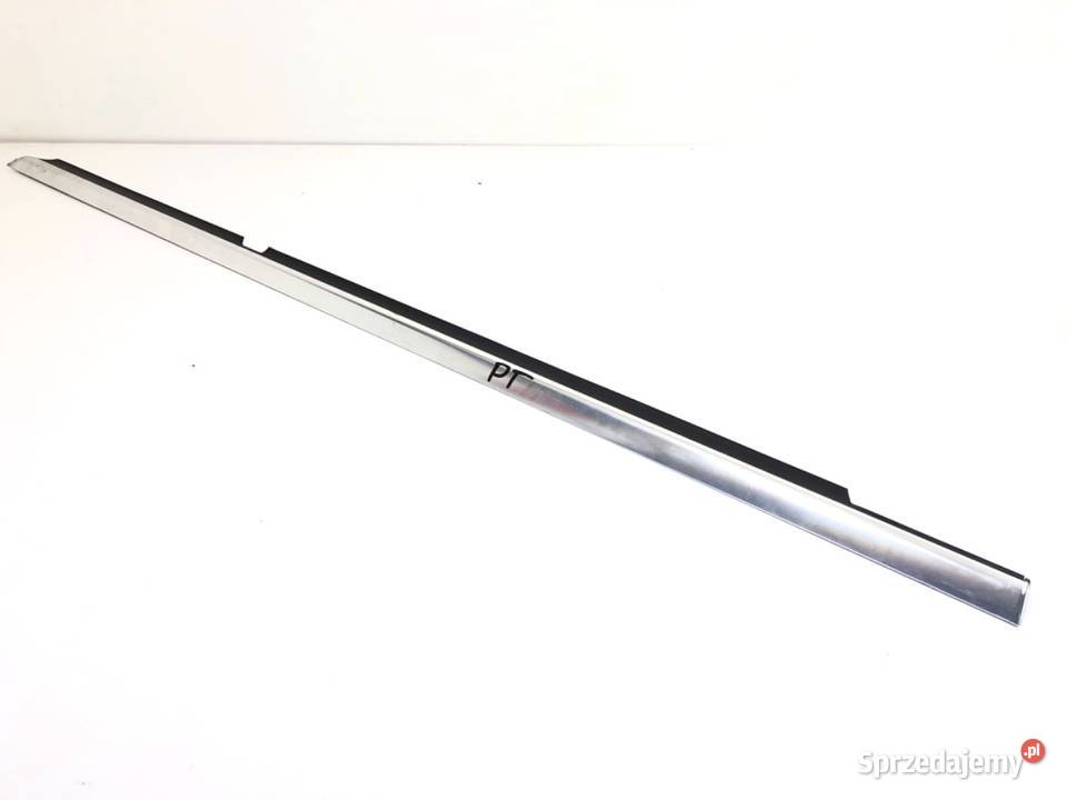 LISTWA ZGARNIAJĄCA TYŁ PRAWY MERCEDES GLE