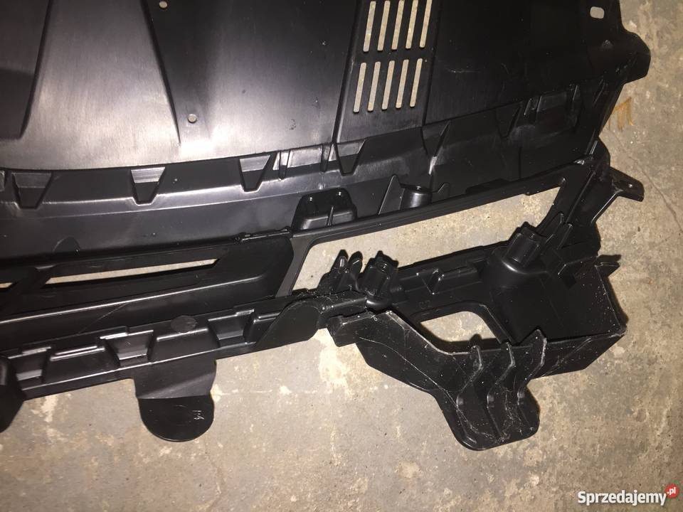 Nowy RADIATOR GRILLE RENAULT CLIO IV 628101467R Wołomin