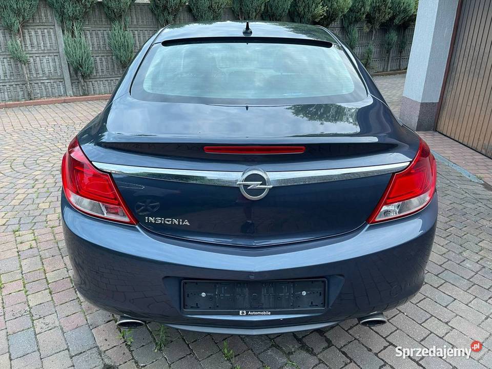 Opel Insignia 20 turbo benzyna 220 koni opony Sedan / Limuzyna Częstochowa