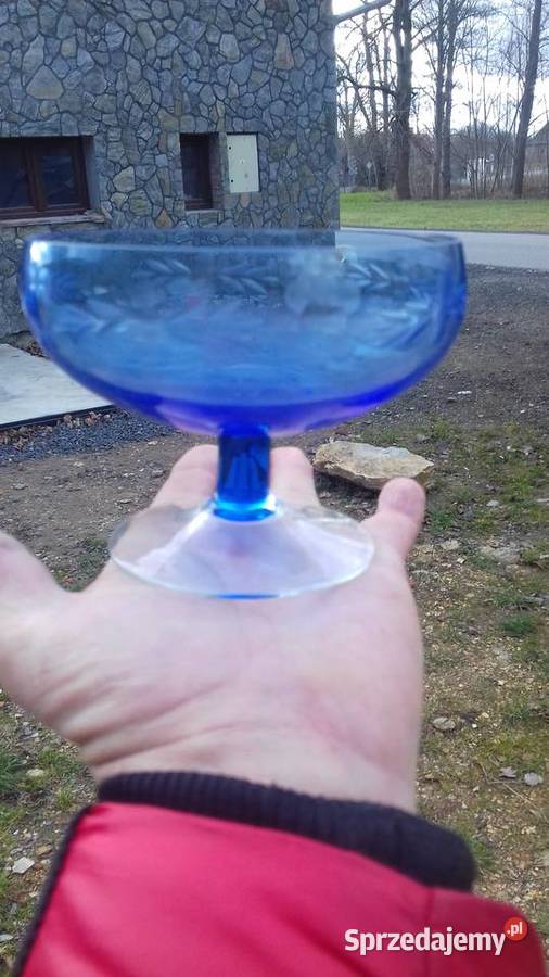 kielich piekne turkusowe cienkie szkło lata 60 Lubań