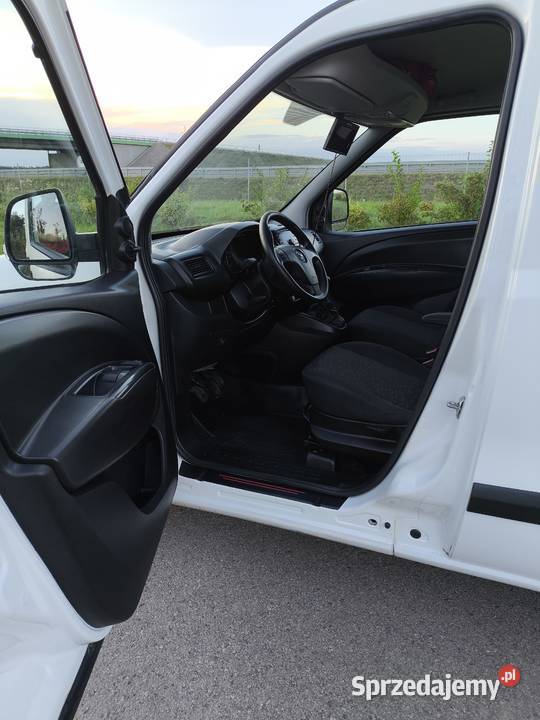 Opel Combo Doblo 2017r 76 Rzeszów sprzedam