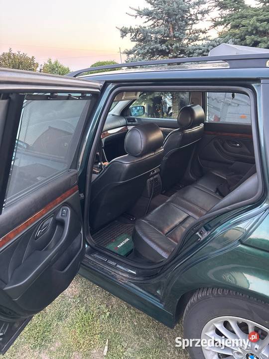 Sprzedamzamienię BMW e39 528i automatyczna Motoryzacja Mełgiew