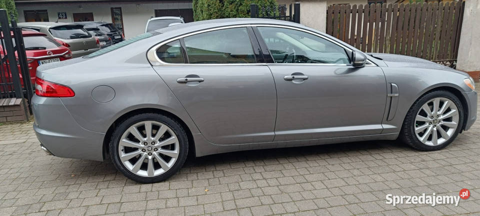 Jaguar XF 30 D V6 Edition X250 20072015 gniazdo AUX Warszawa