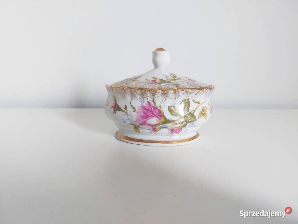 porcelana Iwona szkatułka Chodzież biała z Poznań