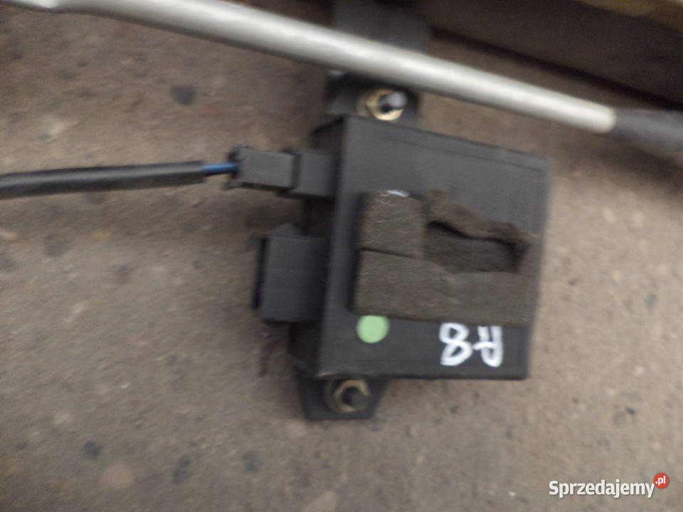 AUDI A8 D2 1996 ROLETA SZYBY TYL 4D0861325B Rok produkcji 1996 Turek