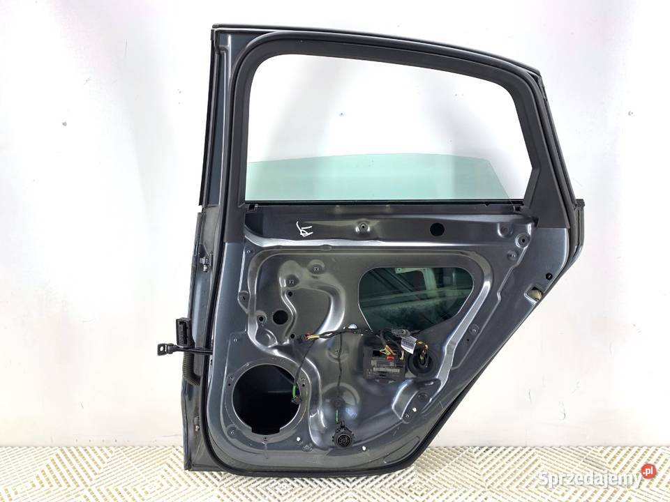 DRZWI PRAWY TYŁ LX7R AUDI A3 8V SedanLimuzyna
