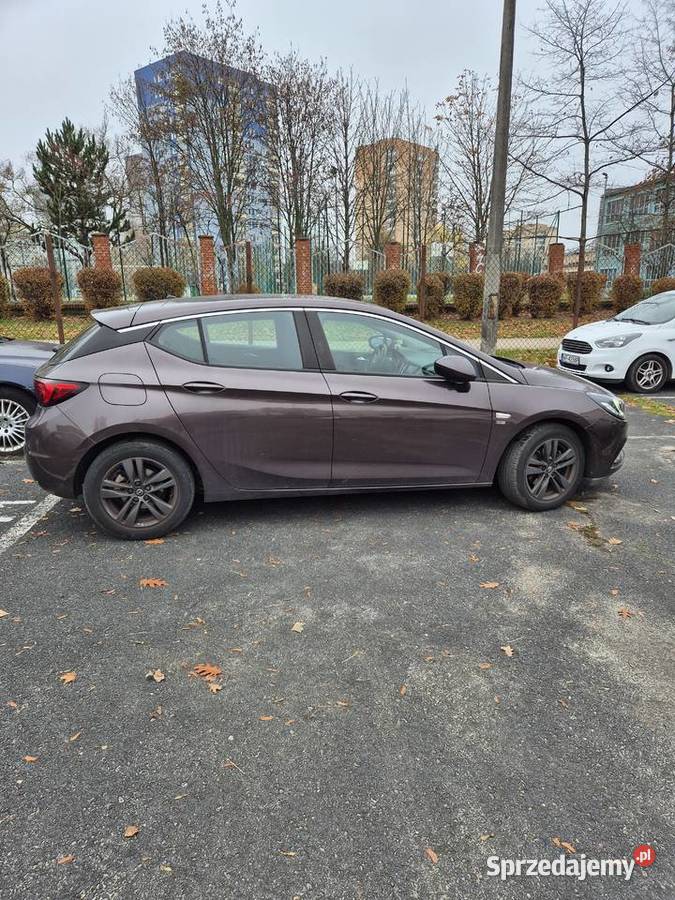 Opel Astra r prod2019 minimalny przebiegstan Warszawa